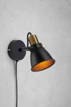 Alton Vägglampa Svart