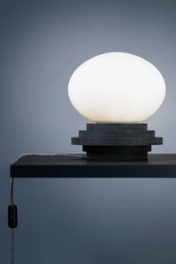 Amfi Bordslampa Mörkgrå