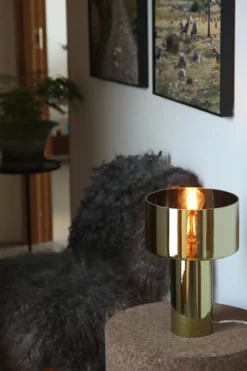 Corin Bordslampa Guld