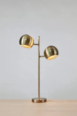 Edgar Bordslampa Antikmässing