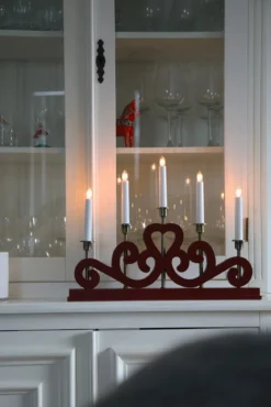 Eneby Adventljusstake Röd