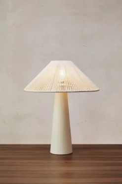 Favoro Bordslampa Beige