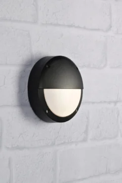 Hero Fasadlampa Svart