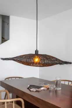 Kumo Taklampa Svart 92 cm