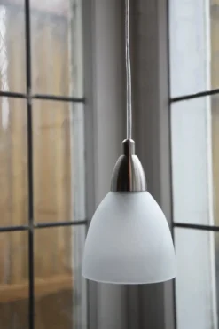 Line Fönsterlampa Grå