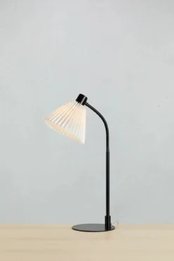 Mira Bordslampa Vit/Svart