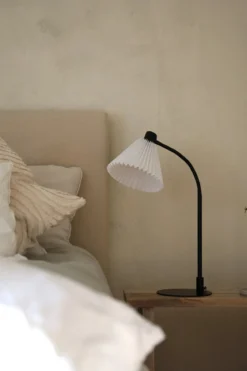 Mira Bordslampa Vit/Svart