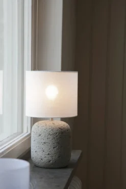 Montagna Bordslampa Grå 32 cm