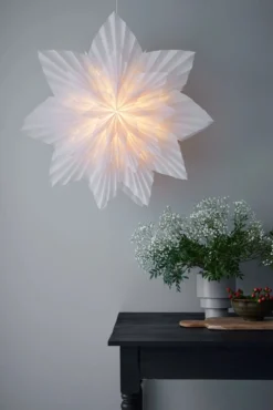 Neela Stjärna Vit 75 cm