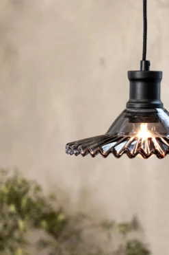 Novia Fönsterlampa Grå