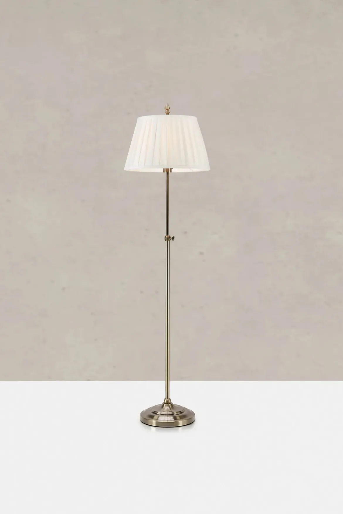Oxford Golvlampa Mässing