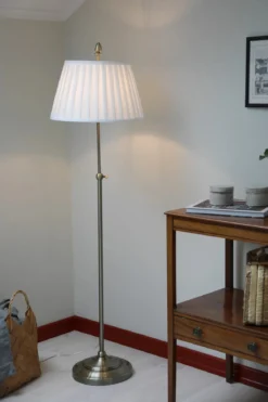 Oxford Golvlampa Mässing