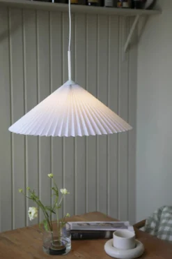 Plisado Taklampa Vit 50 cm