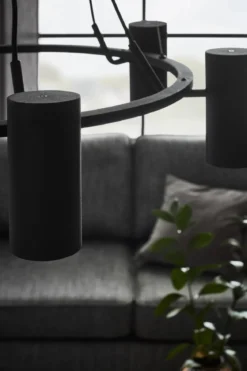 Porto Taklampa Svart