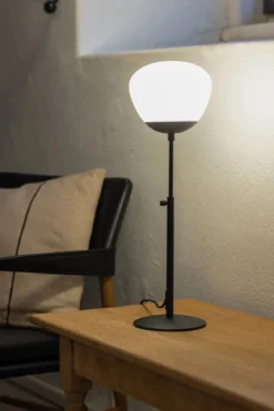 Rise Bordslampa Svart Liten