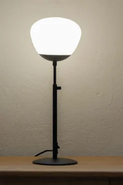 Rise Bordslampa Svart Liten