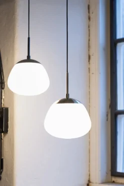 Rise Fönsterlampa Svart