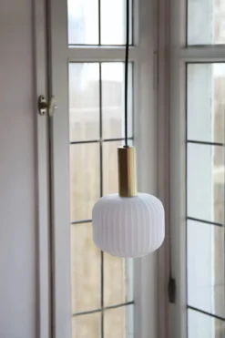 Sober Fönsterlampa Mässing