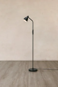 Story Golvlampa Svart