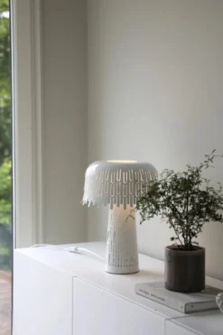 Verbera Bordslampa Vit